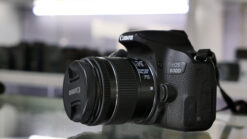 canon EOS 800D with 18-55mm pre owned